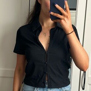 Abercrombie black button up short sleeve